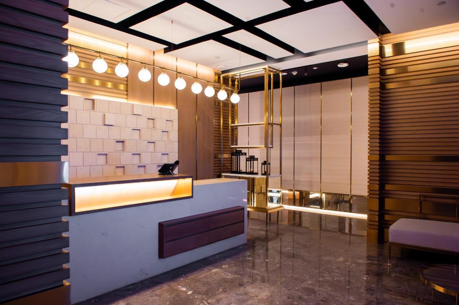 Narcissus The Royal Hotel Riade Exterior foto The lobby of the hotel