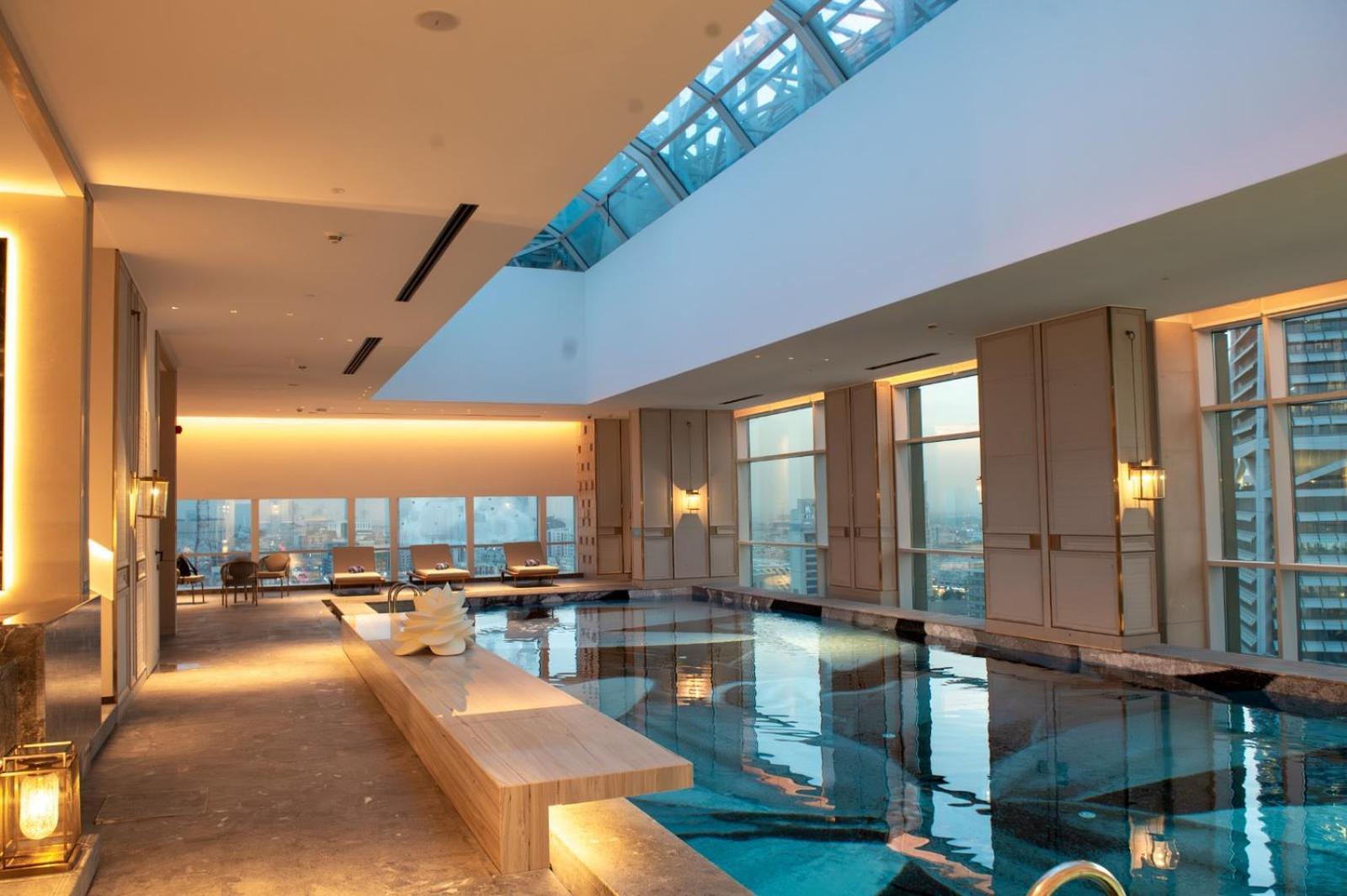 Narcissus The Royal Hotel Riade Exterior foto The pool at the 39th floor
