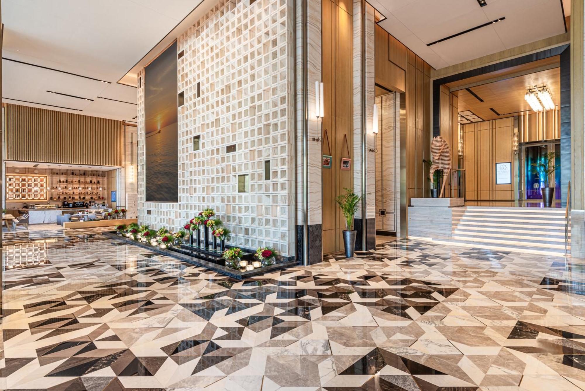 Narcissus The Royal Hotel Riade Exterior foto The lobby of the hotel