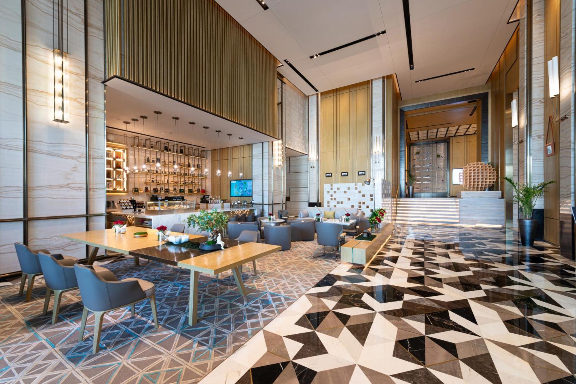 Narcissus The Royal Hotel Riade Exterior foto The lobby of the hotel
