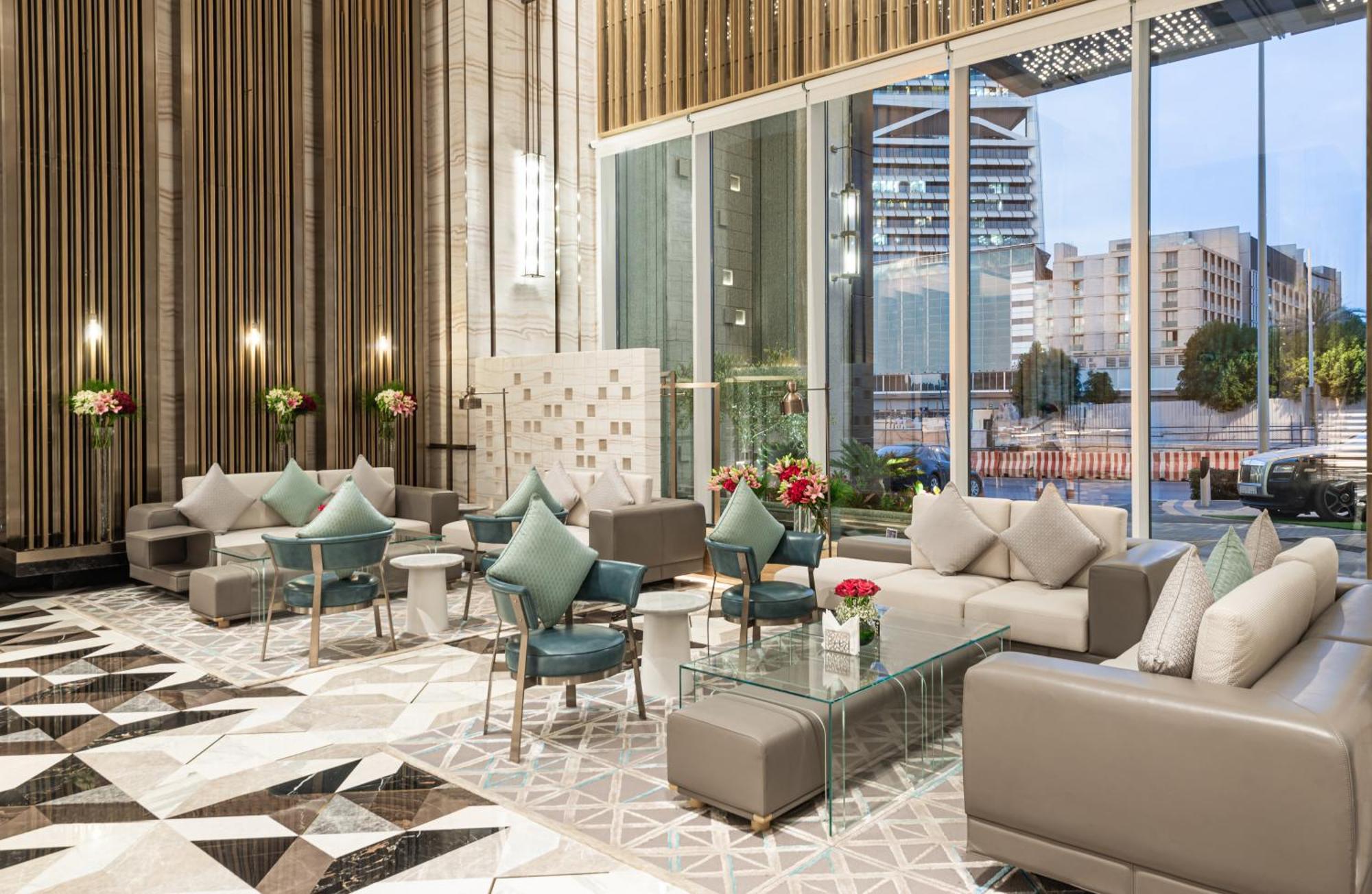Narcissus The Royal Hotel Riade Exterior foto The lobby of the hotel